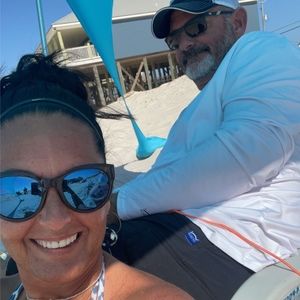 Meet your Posher, Dana